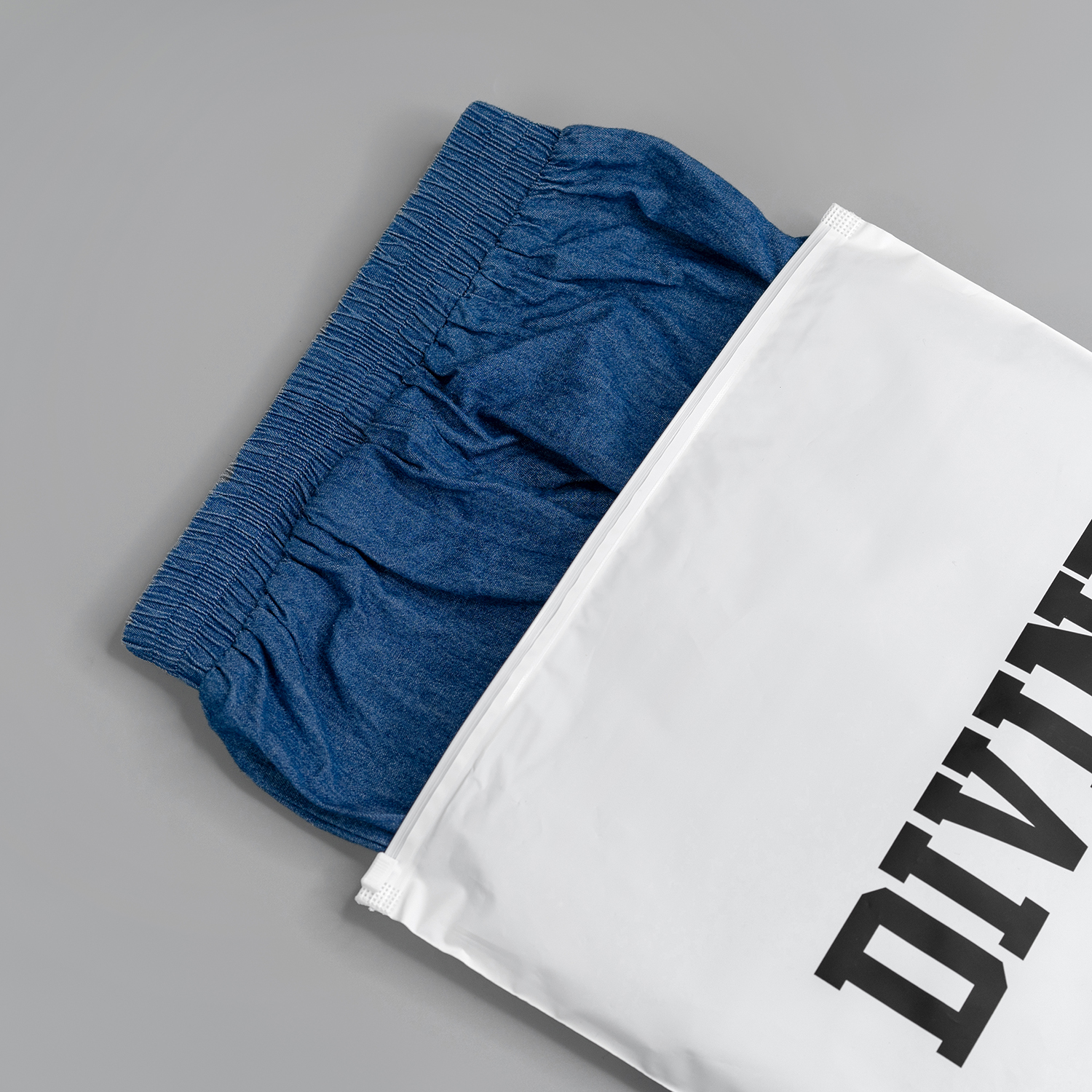 30x40cm custom white zipper bag with your own logo printed