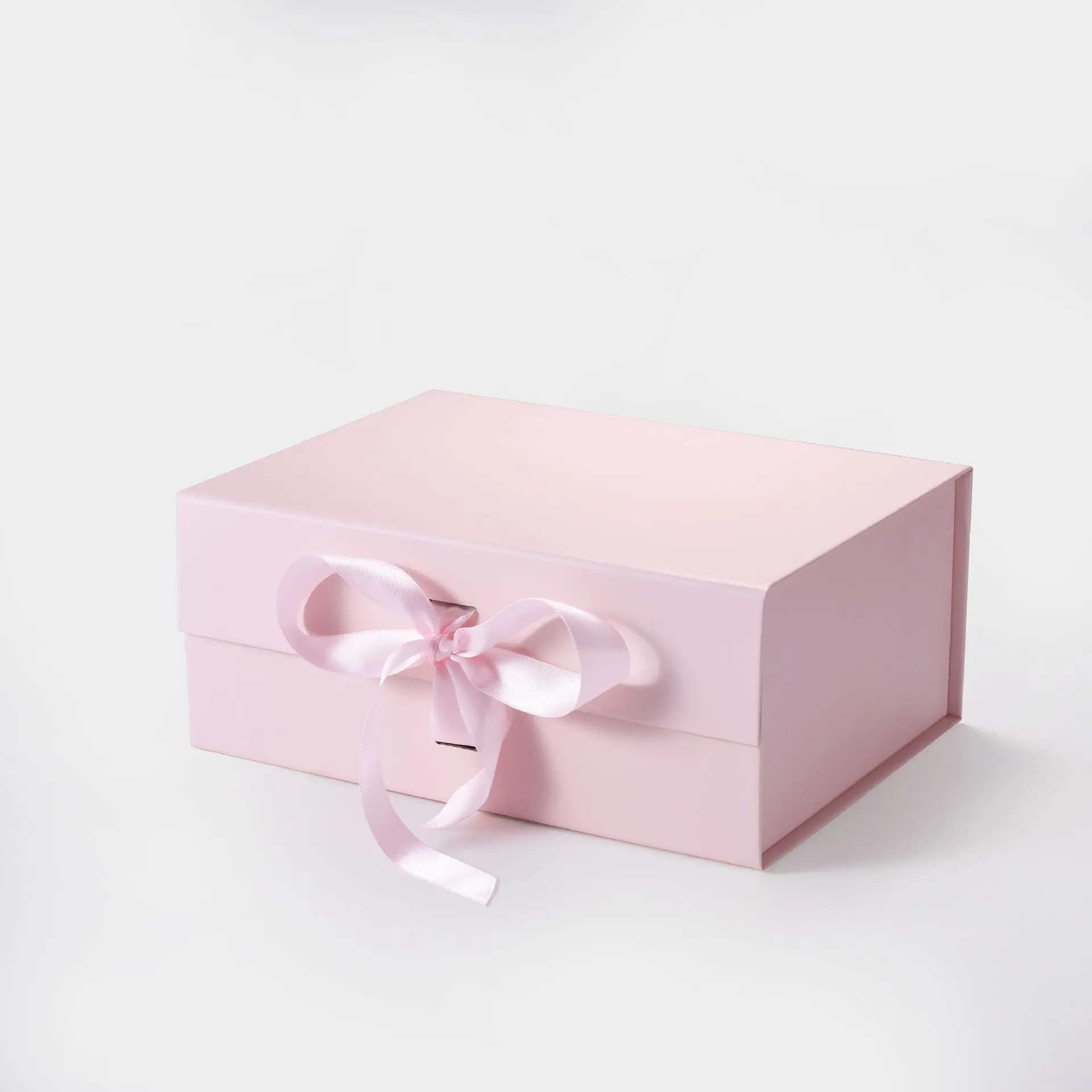 Low MOQ blank stock 2mm rigid cardboard folding magnetic gift packaging box with ribbon customized matte coated paper boxes