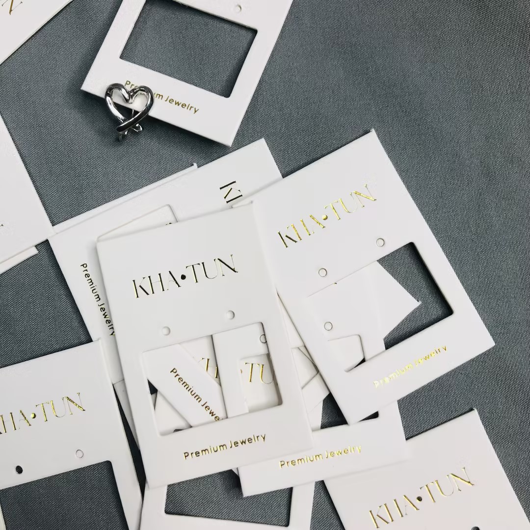 700g hollow out earring card