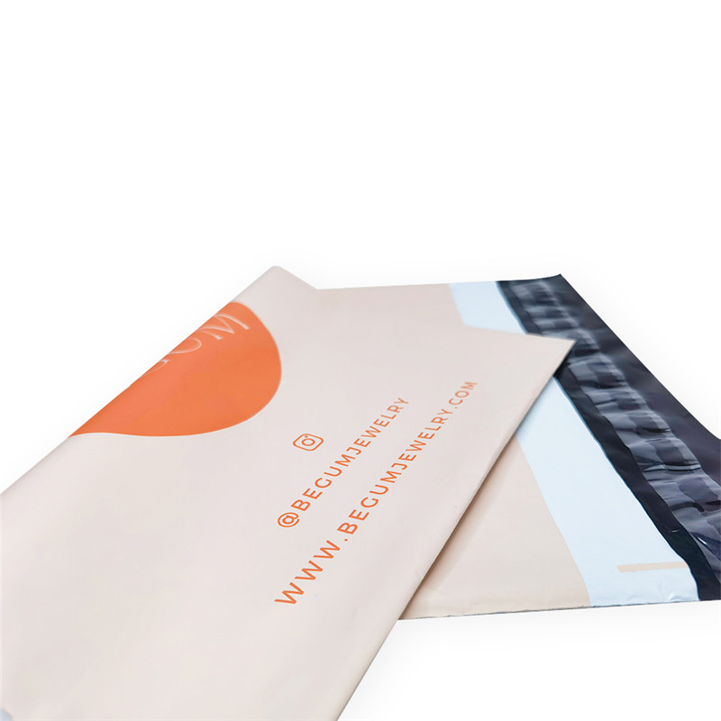 poly mailer (5)