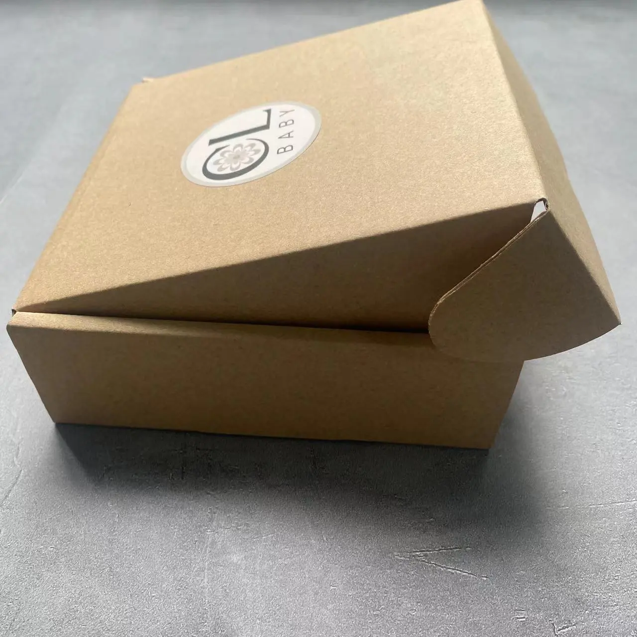 Custom logo postal kraft boxes corrugated shipping box