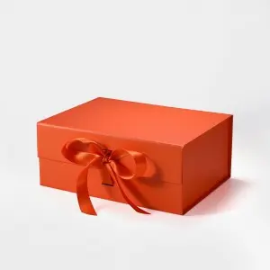 Low MOQ blank stock 2mm rigid cardboard folding magnetic gift packaging box with ribbon customized matte coated paper boxes