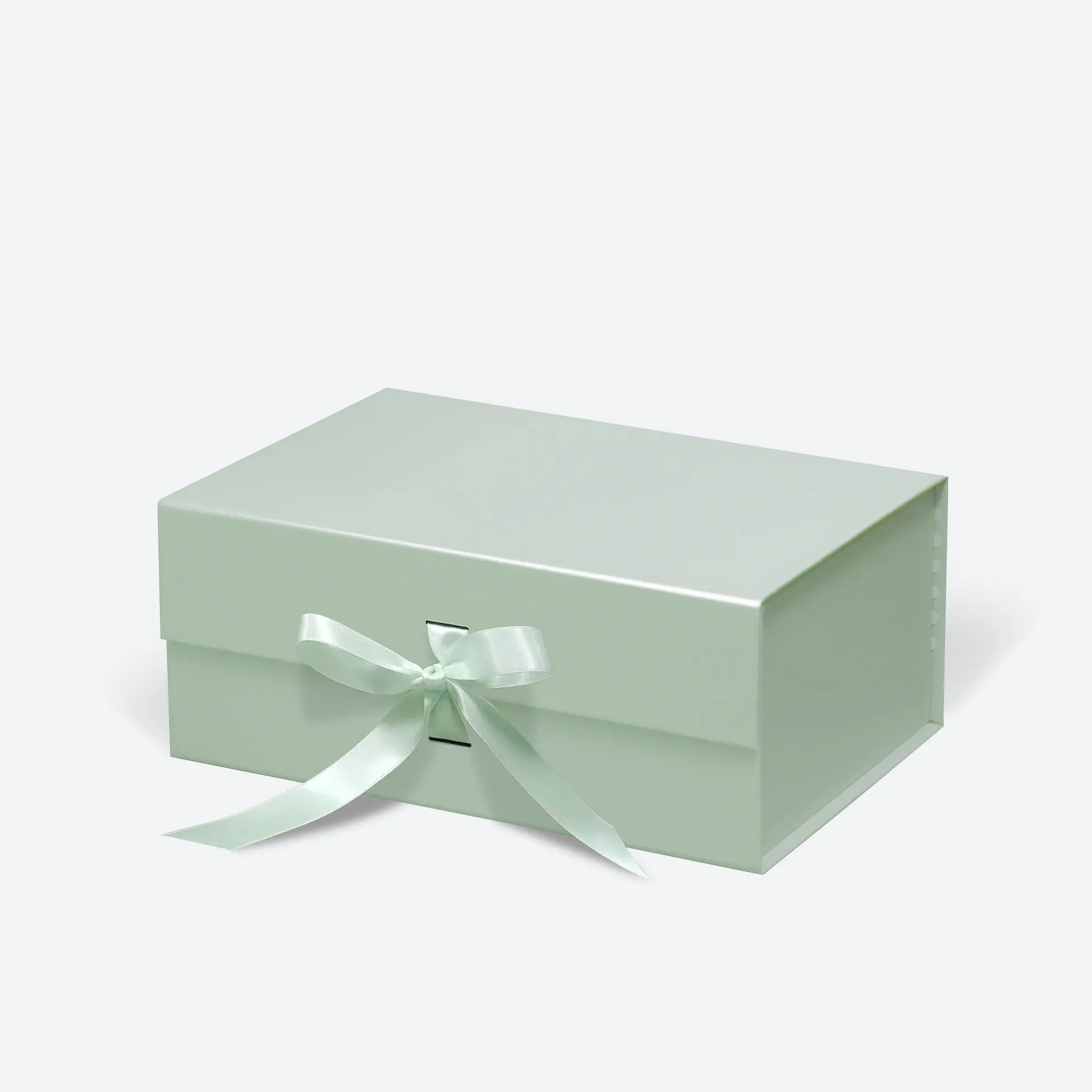 Low MOQ blank stock 2mm rigid cardboard folding magnetic gift packaging box with ribbon customized matte coated paper boxes