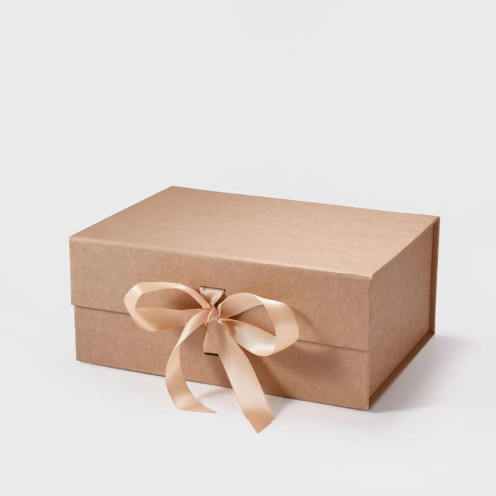 Low MOQ blank stock 2mm rigid cardboard folding magnetic gift packaging box with ribbon customized matte coated paper boxes