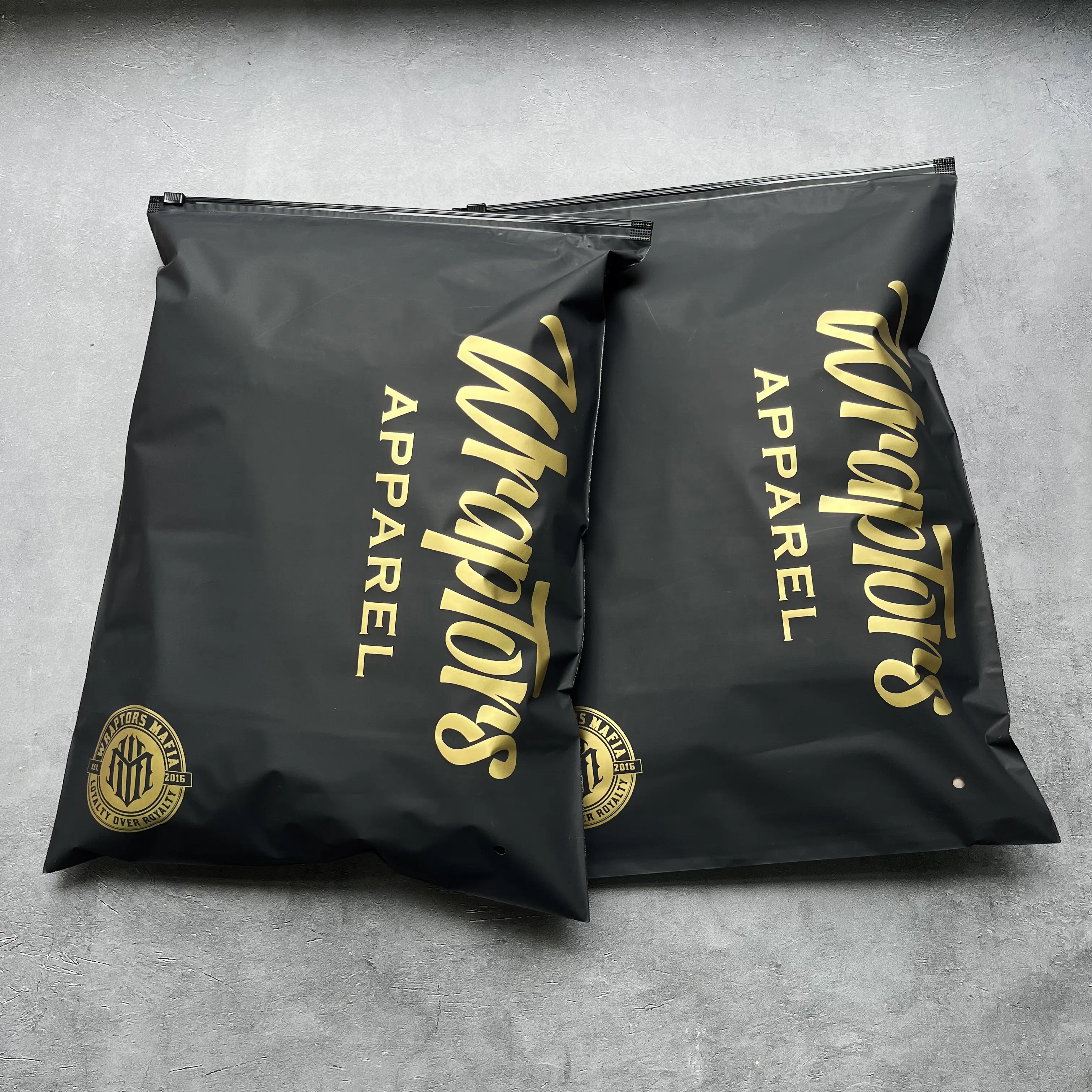 Luxury matte black zipper bag with logo custom