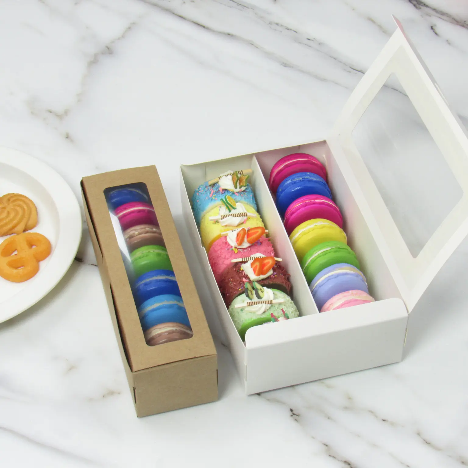 Customized macaron packaging kraft box with window