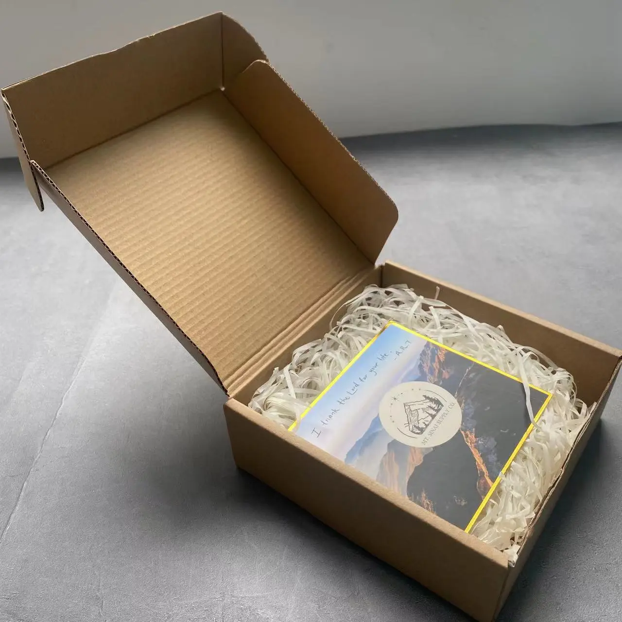 Custom logo postal kraft boxes corrugated shipping box