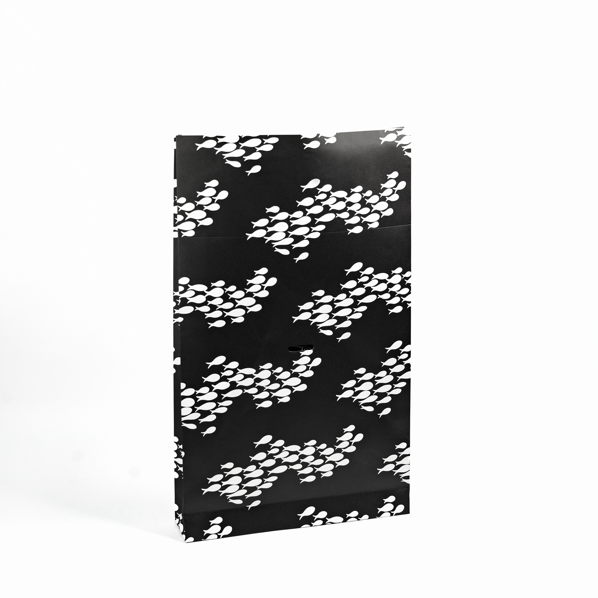 White kraft mailing bag with custom logo for shipping