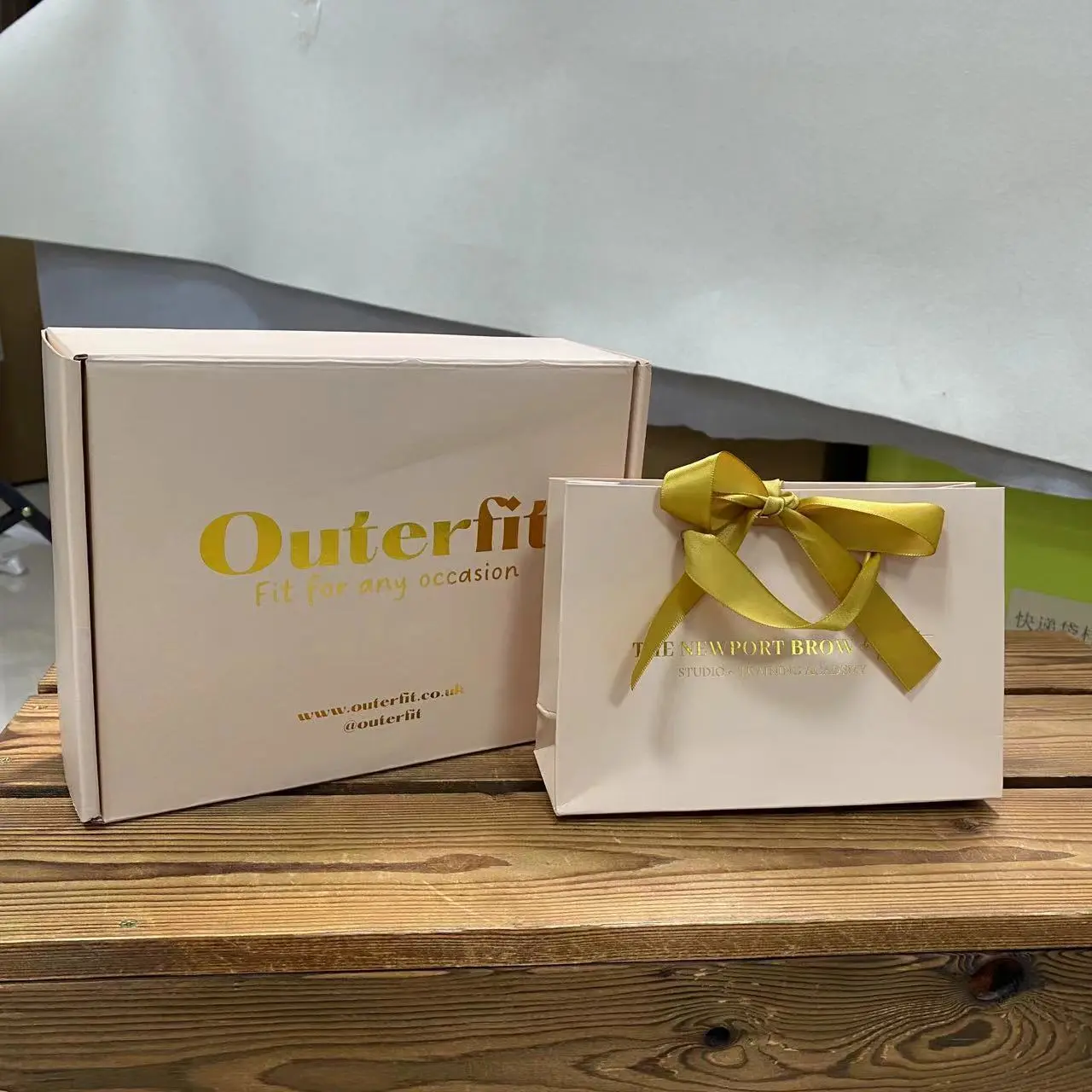 Chocolate Paper Box Candy Paper Flat Package /W Handle