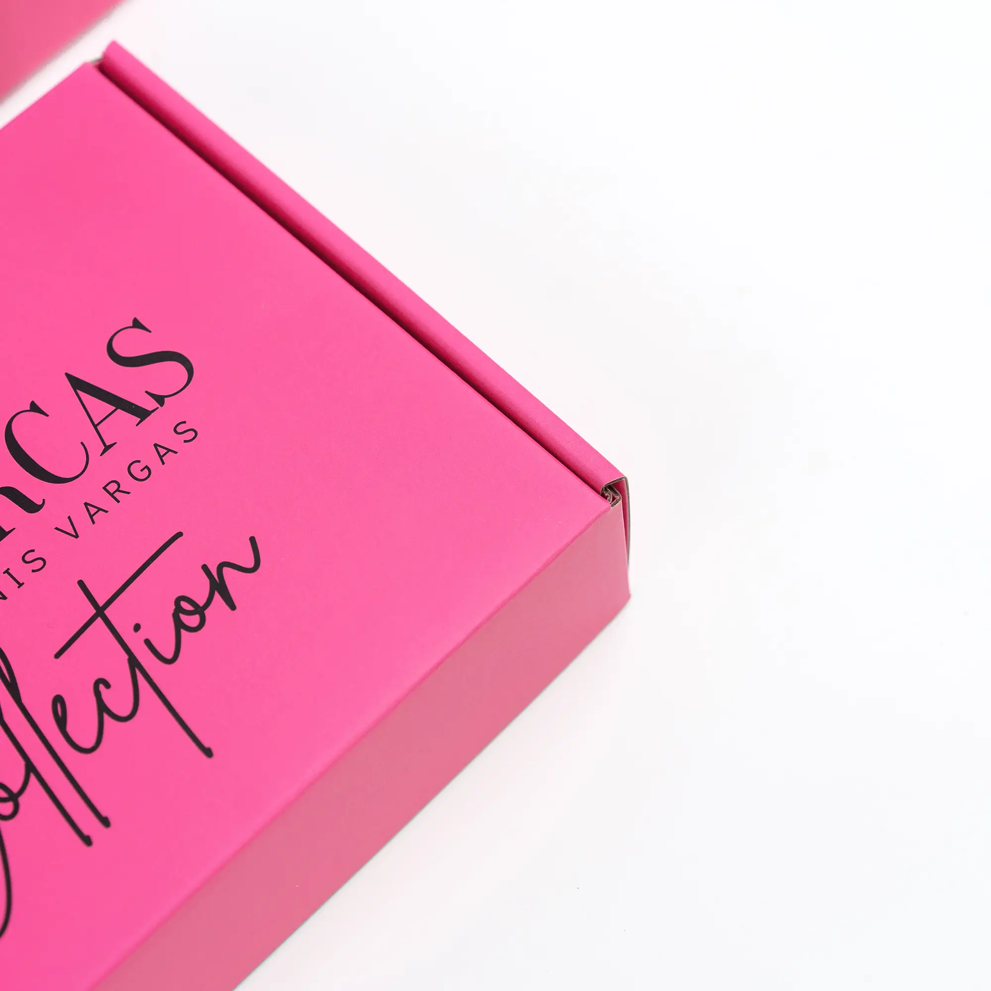 Luxury pink express mailer box for cosmetics
