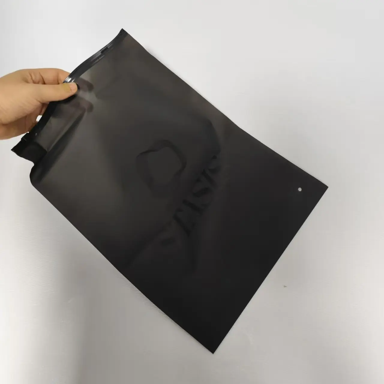 Luxury black uv logo custom garment zipper bag for business