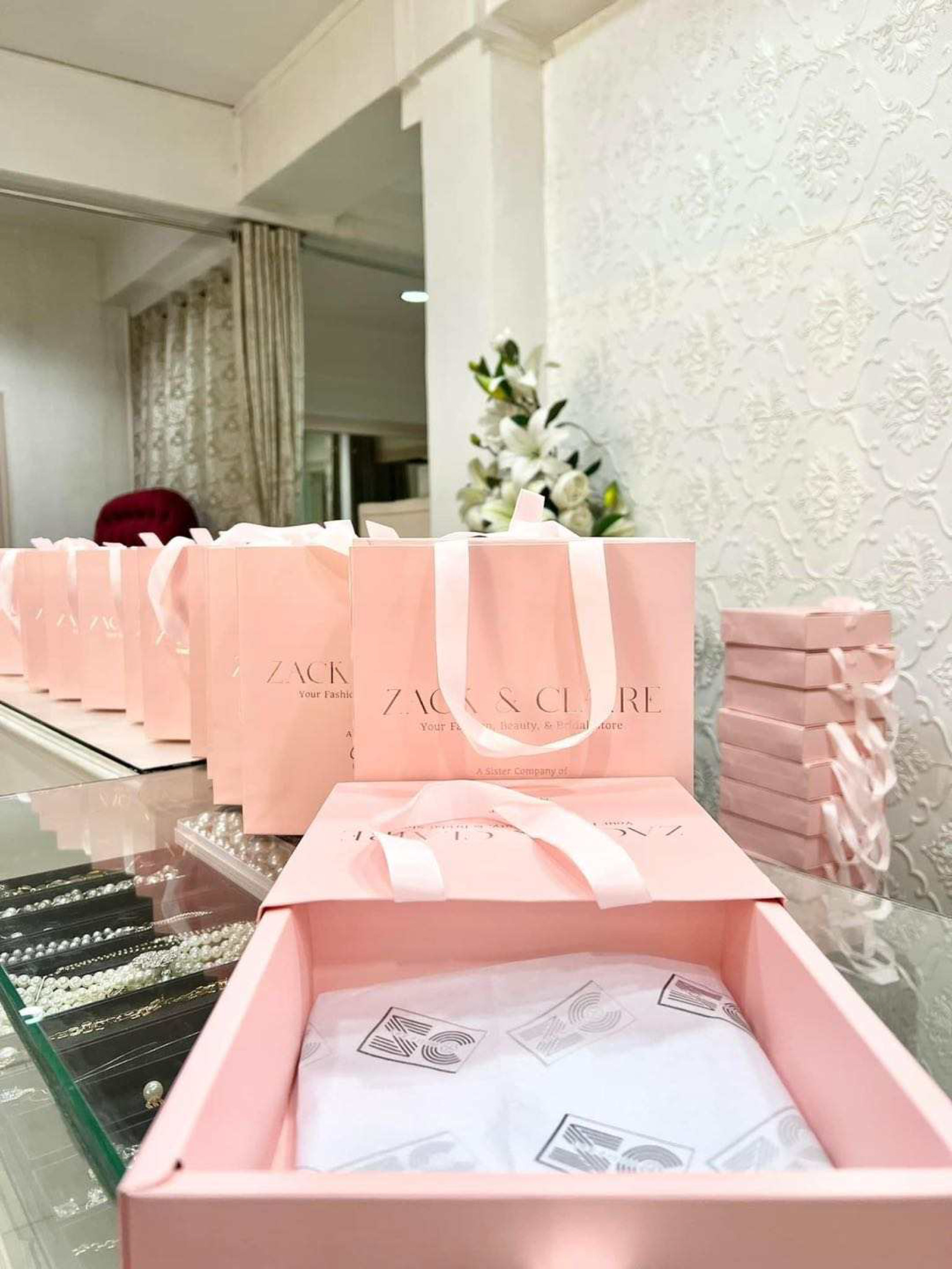 Wig Packaging Pink Box With Ribbon for Bundles,Wigs,Hair Extensions,Virgin Human Hair Bundles Weave Wig Boxes For Hair Packaging