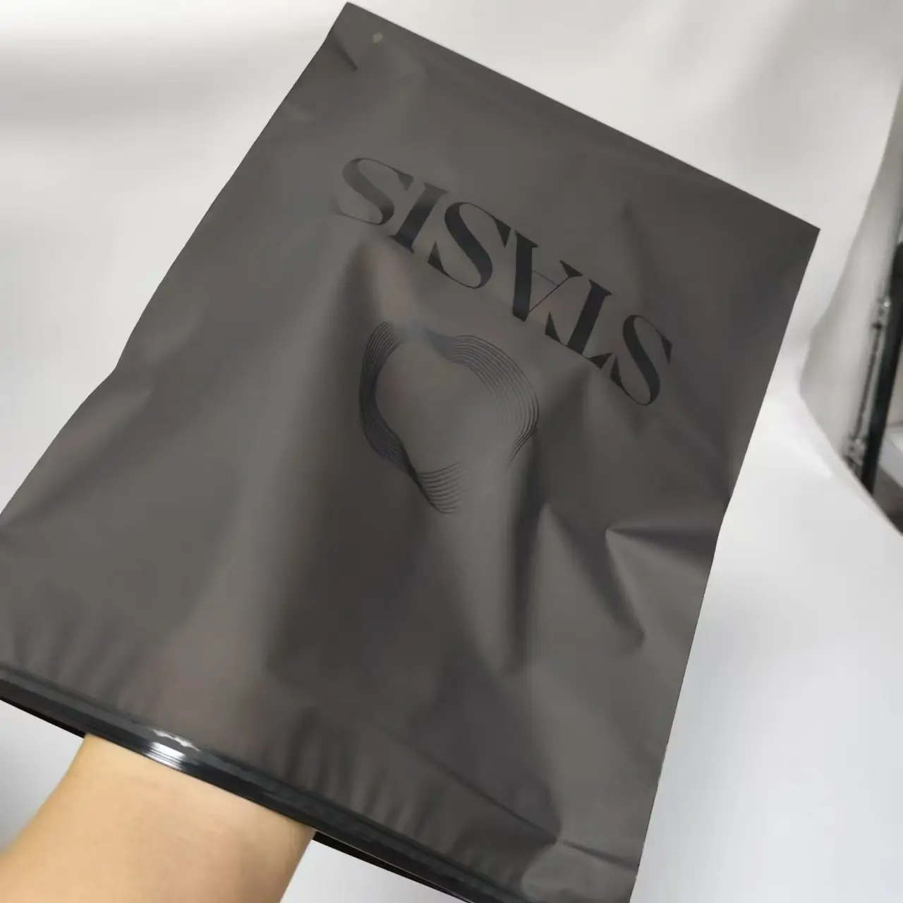 Luxury black uv logo custom garment zipper bag for business