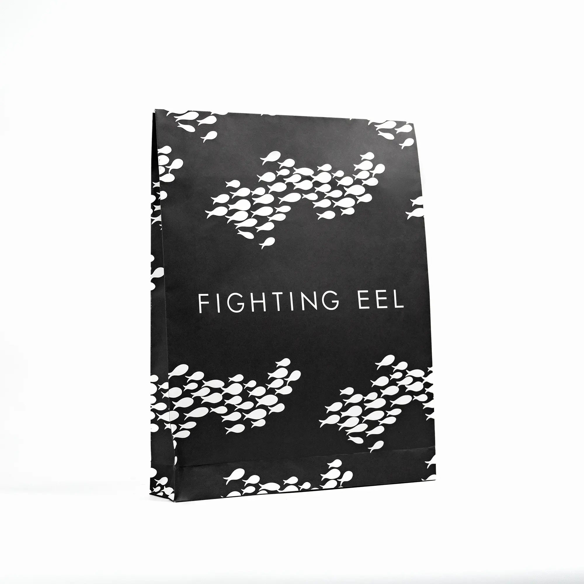 White kraft mailing bag with custom logo for shipping